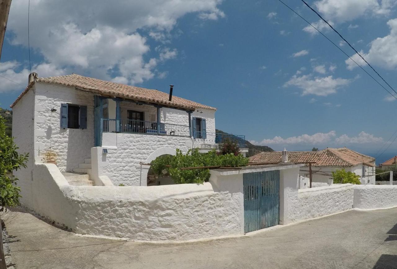 Lovely Traditionnal House With Sea View Tirós Exterior foto